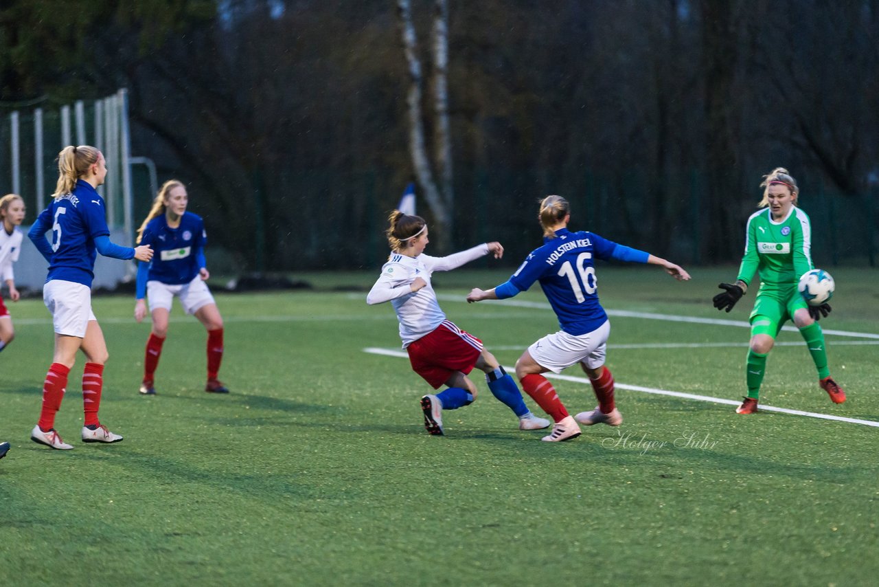 Bild 219 - wBJ Hamburger SV - Holstein Kiel : Ergebnis: 3:2